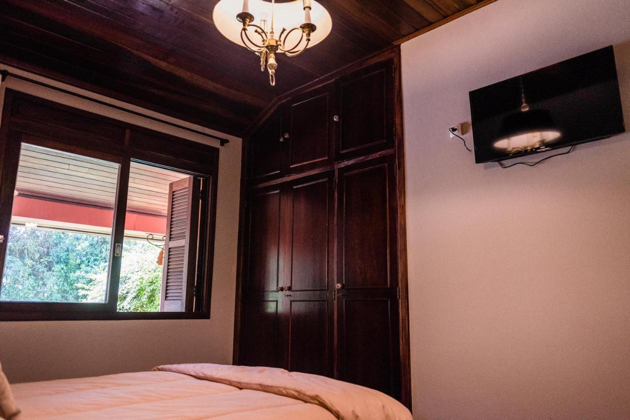Hospedagem Vila Suica Hotell Gramado Exteriör bild